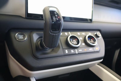 2025 Land Rover Defender 110 S