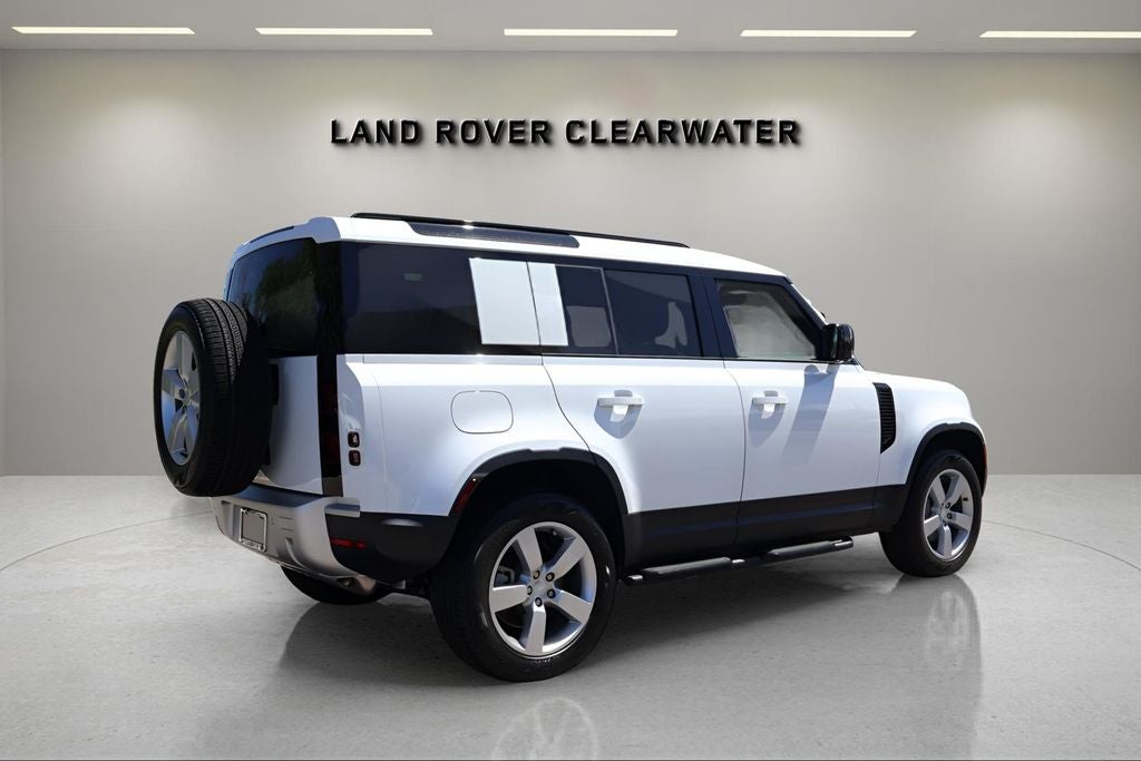 2025 Land Rover Defender 110 S