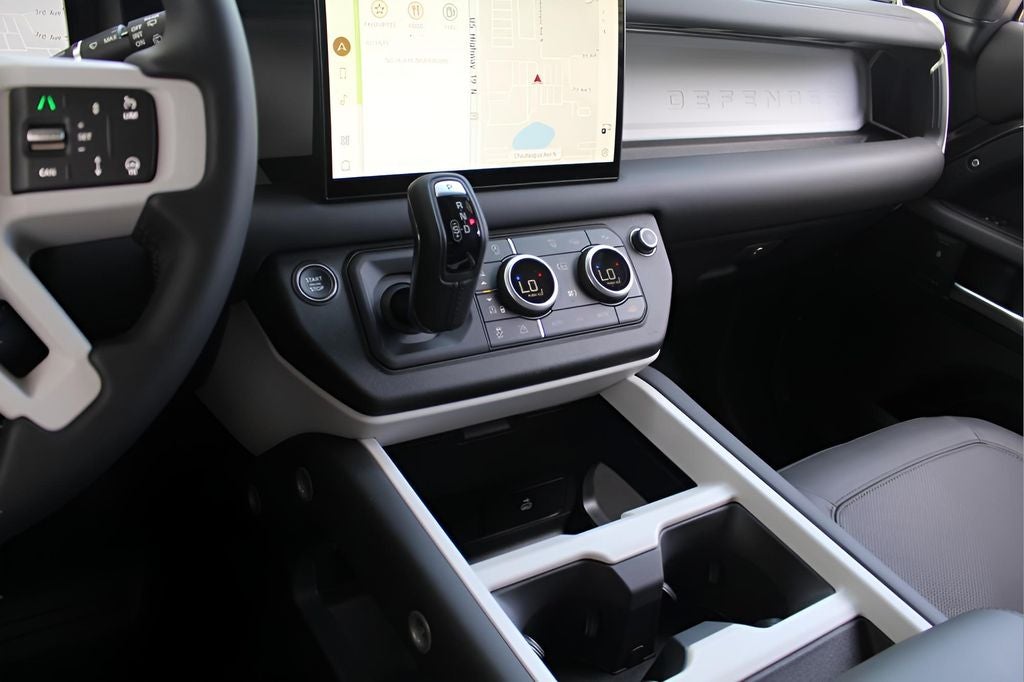 2025 Land Rover Defender 110 S