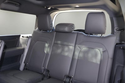 2025 Land Rover Defender 130 S