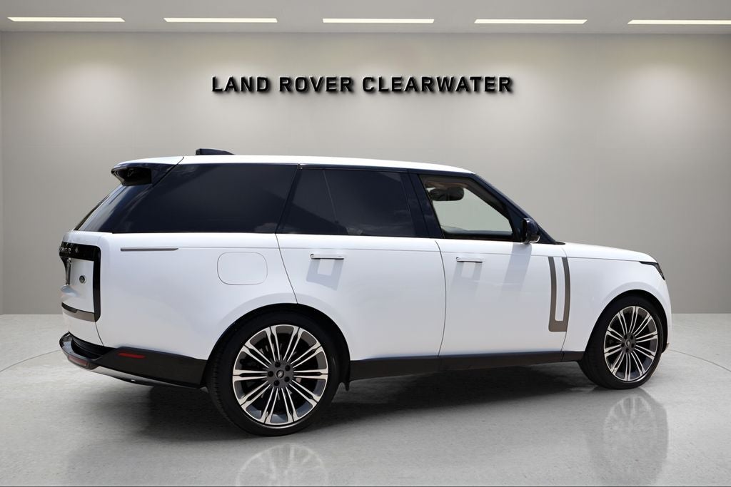 2023 Land Rover Range Rover SE