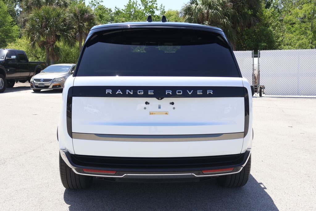 2025 Land Rover Range Rover SE