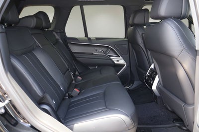 2025 Land Rover Range Rover Plug-In Hybrid SE