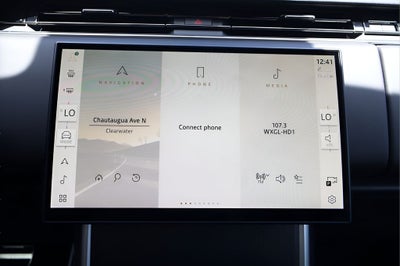 2025 Land Rover Range Rover Plug-In Hybrid SE