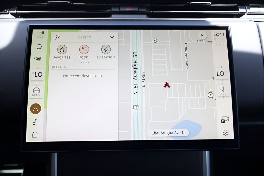 2025 Land Rover Range Rover Plug-In Hybrid SE