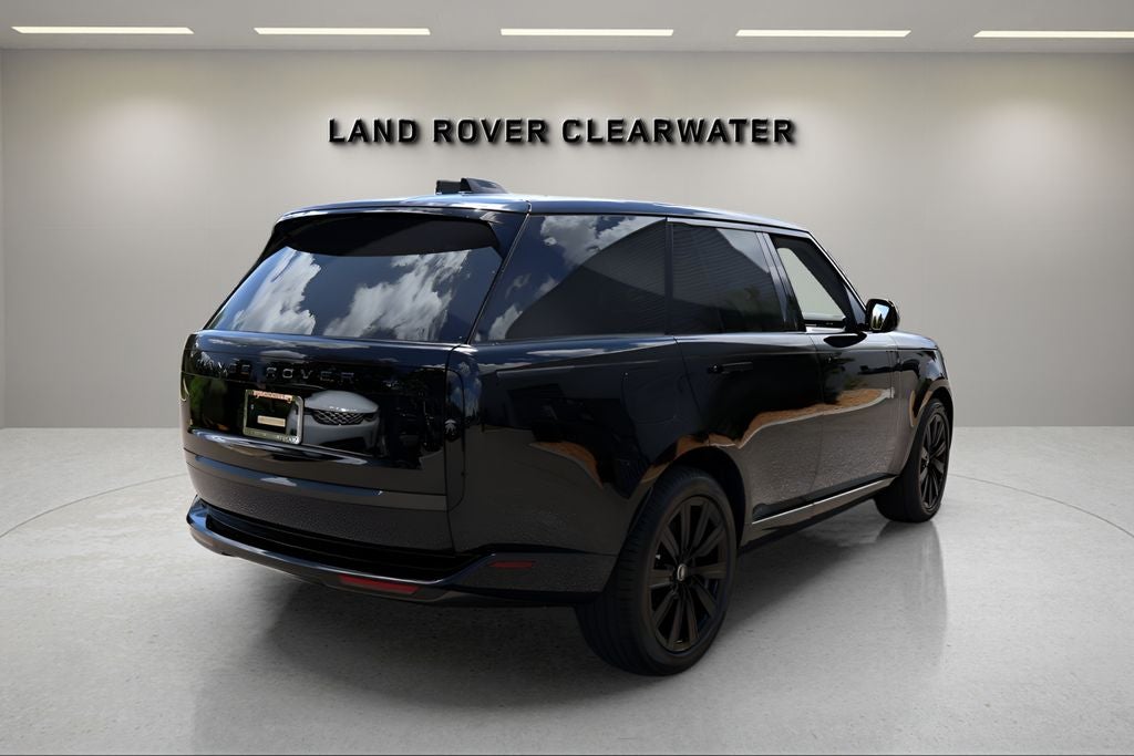 2025 Land Rover Range Rover Plug-In Hybrid SE