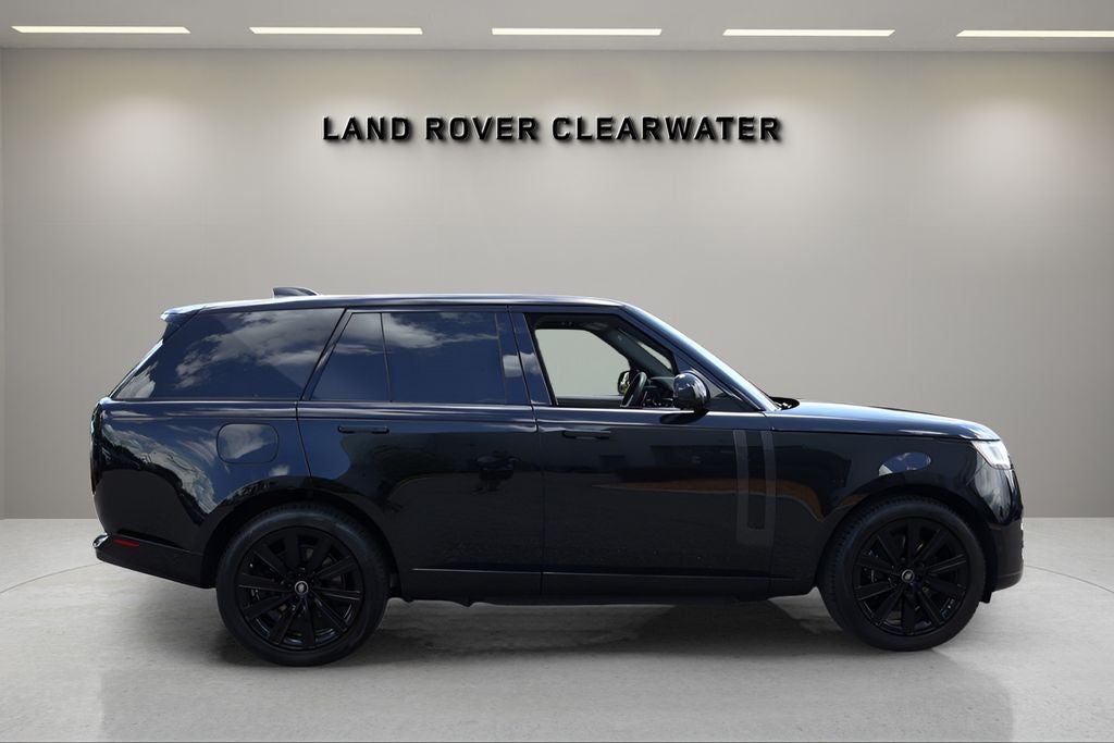 2025 Land Rover Range Rover Plug-In Hybrid SE