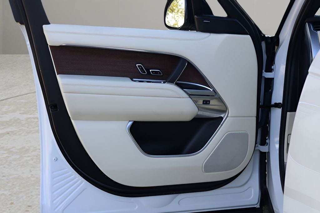 2024 Land Rover Range Rover SE