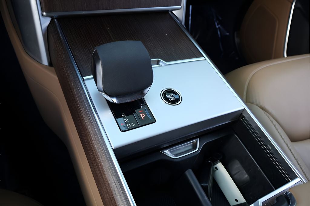 2024 Land Rover Range Rover SE