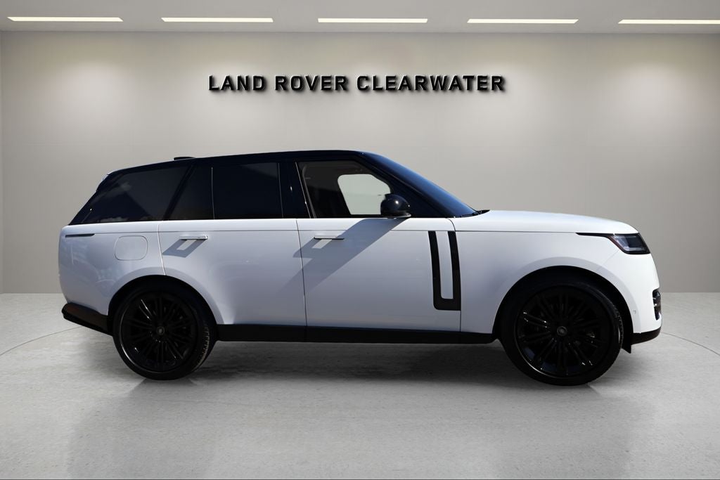 2024 Land Rover Range Rover SE