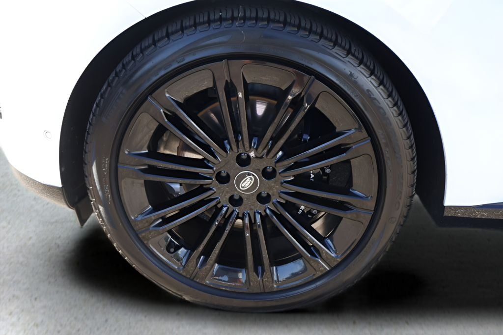 2024 Land Rover Range Rover SE