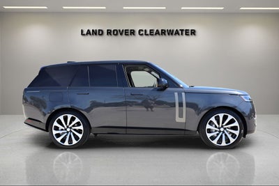 2025 Land Rover Range Rover SE