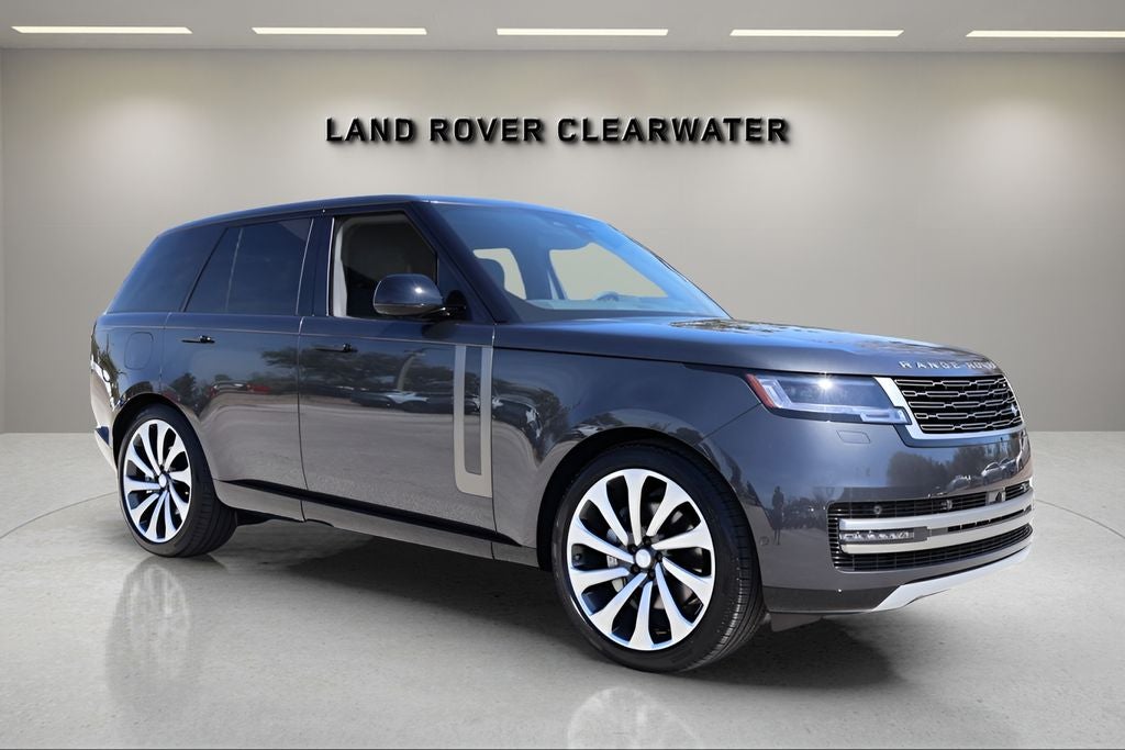 2025 Land Rover Range Rover SE