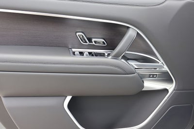 2025 Land Rover Range Rover SE