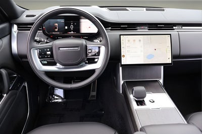 2025 Land Rover Range Rover SE