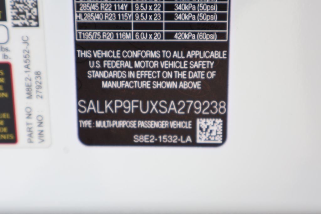 2025 Land Rover Range Rover SE