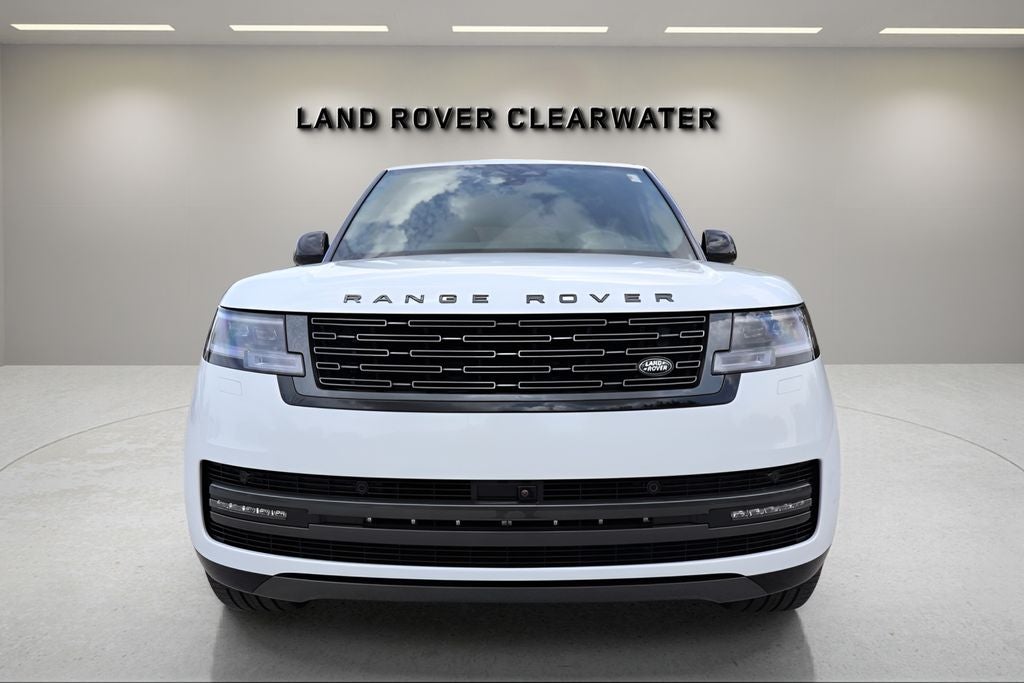 2025 Land Rover Range Rover SE