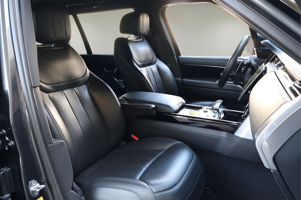 2023 Land Rover Range Rover SE LWB