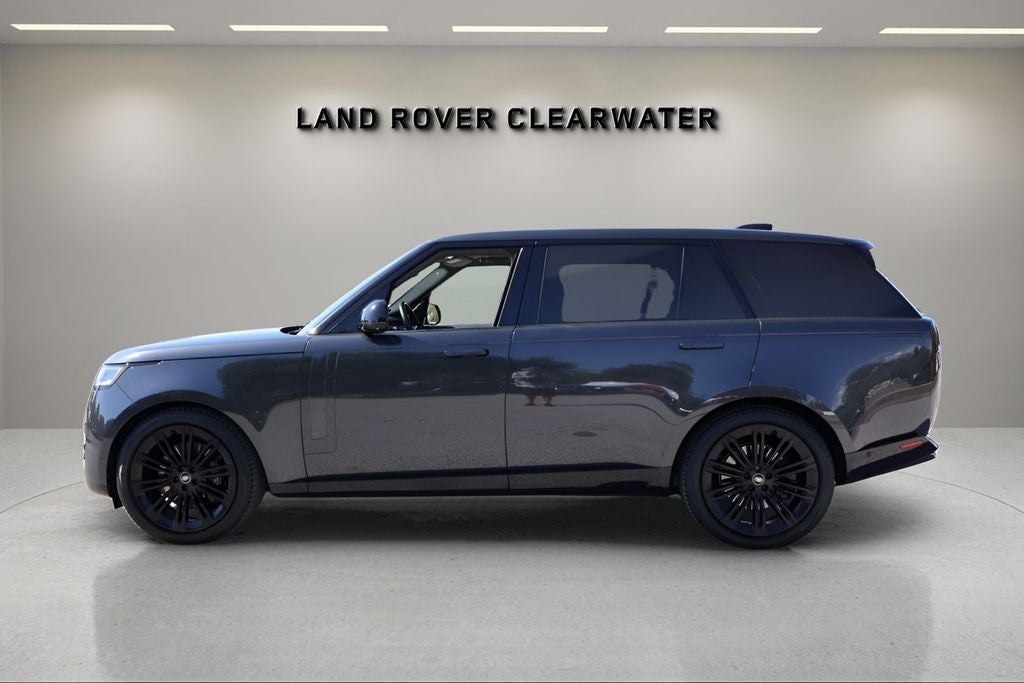 2023 Land Rover Range Rover SE LWB