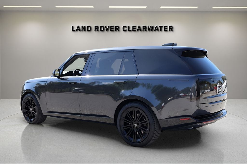 2023 Land Rover Range Rover SE LWB