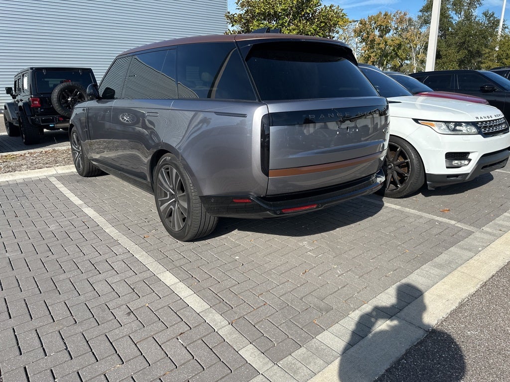 2023 Land Rover Range Rover SE LWB