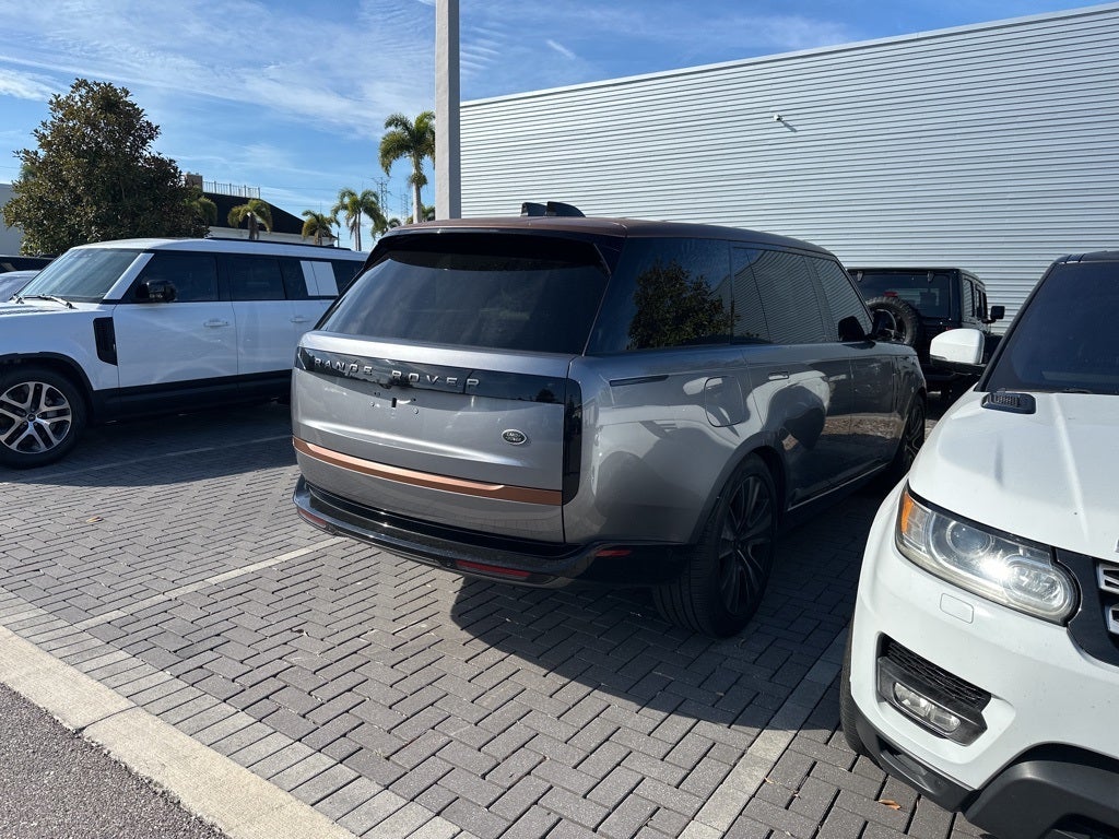 2023 Land Rover Range Rover SE LWB
