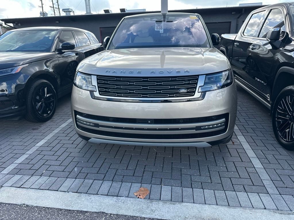 2023 Land Rover Range Rover SE LWB