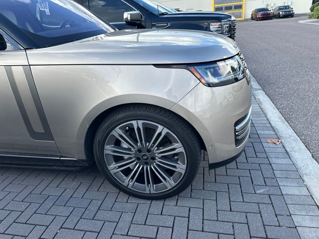 2023 Land Rover Range Rover SE LWB