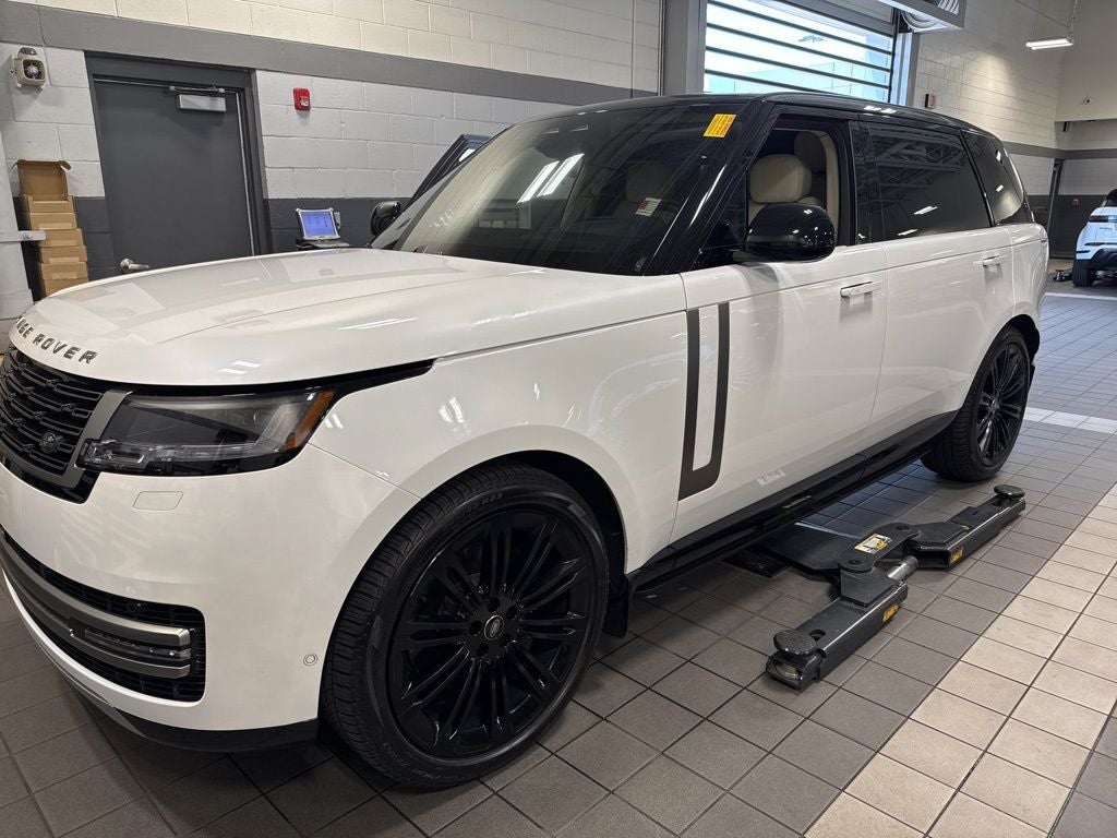 2024 Land Rover Range Rover SE LWB