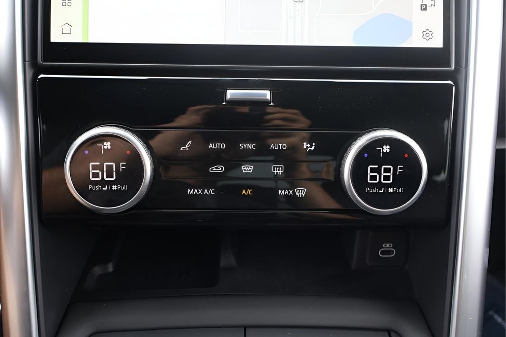 2025 Land Rover Discovery S