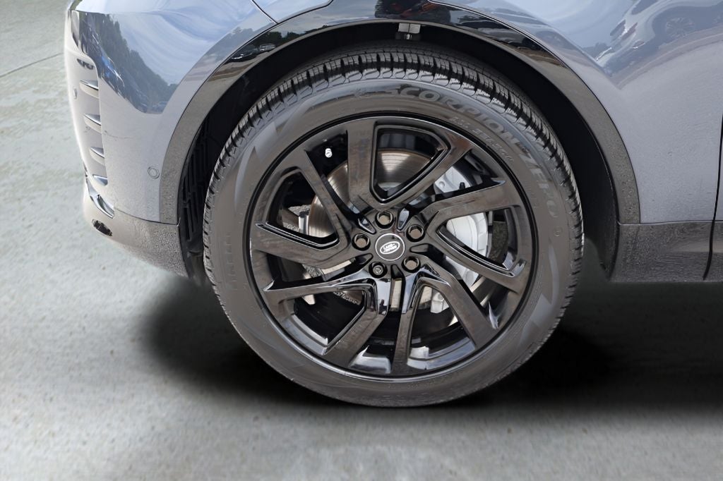 2025 Land Rover Discovery Dynamic SE