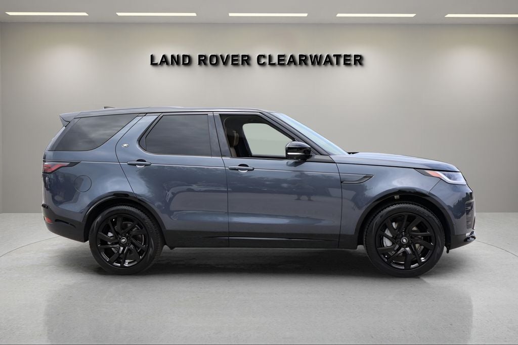 2025 Land Rover Discovery Dynamic SE
