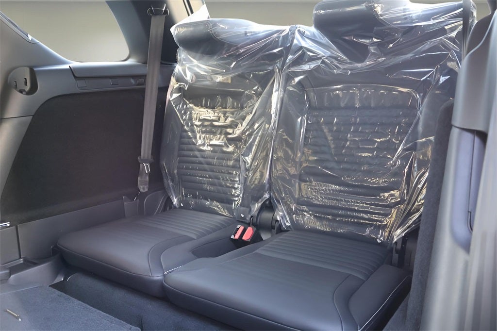 2025 Land Rover Discovery Dynamic SE