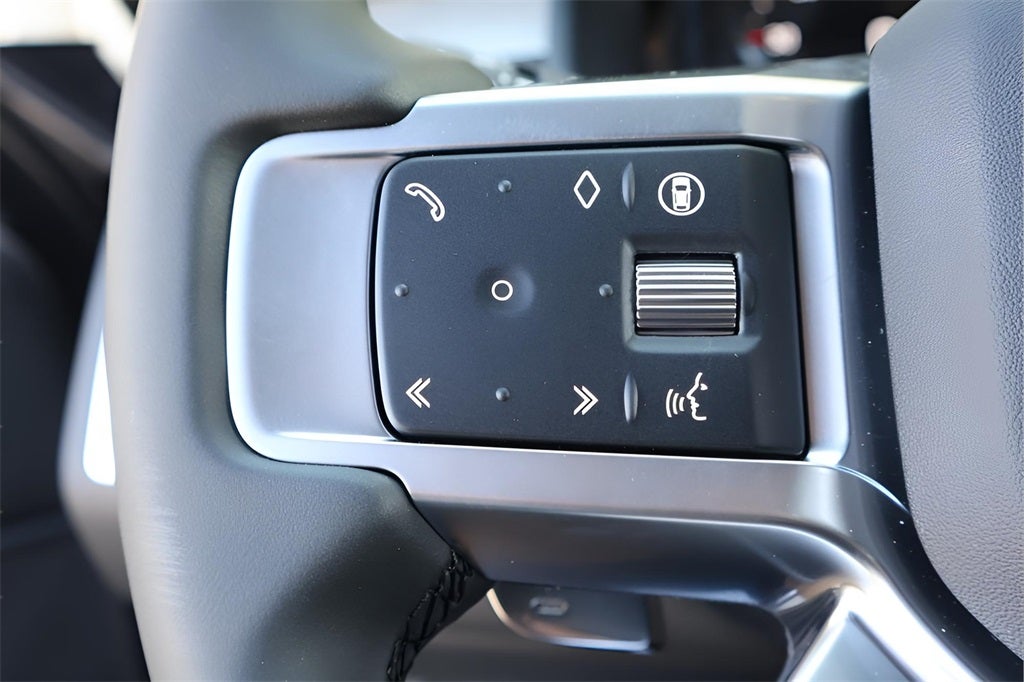 2025 Land Rover Discovery Dynamic SE