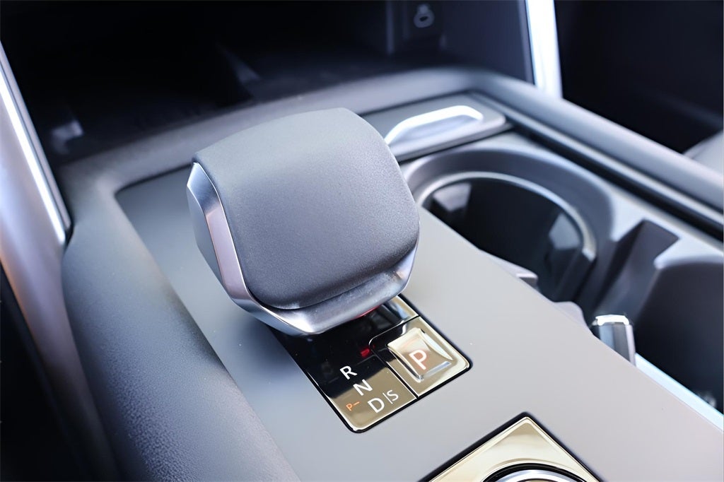 2025 Land Rover Discovery Dynamic SE