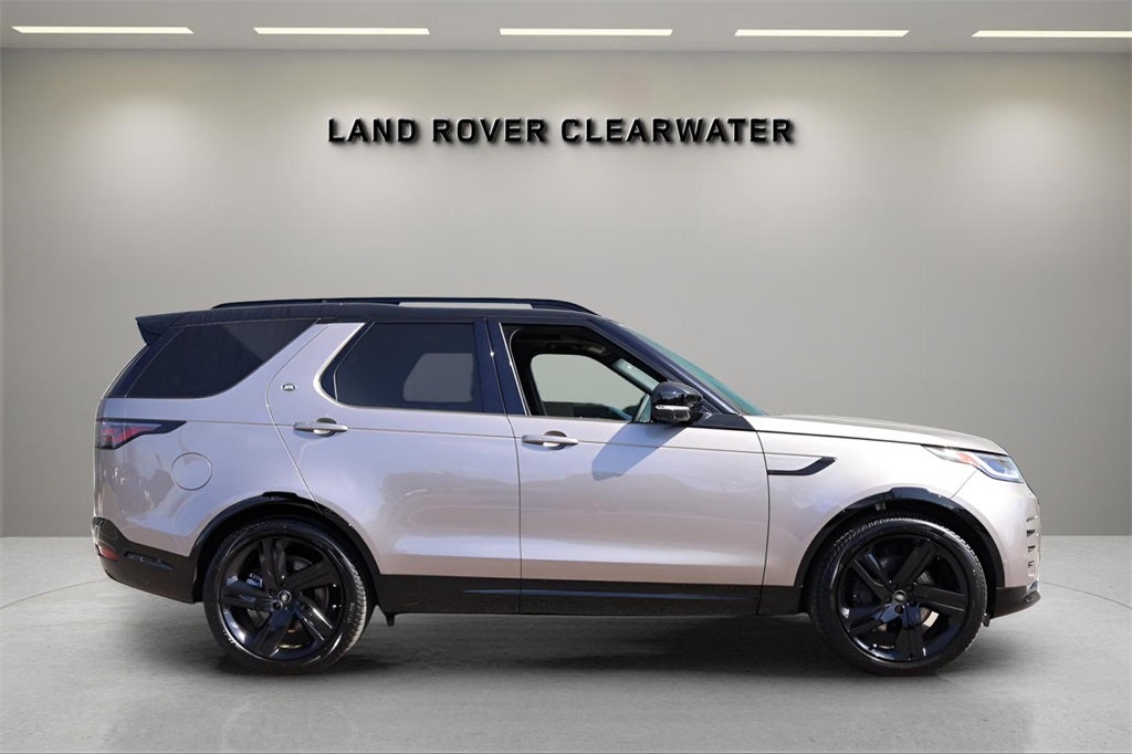 2025 Land Rover Discovery Dynamic SE
