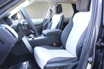 2025 Land Rover Discovery Dynamic SE