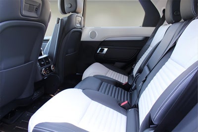 2025 Land Rover Discovery Dynamic SE