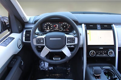 2025 Land Rover Discovery Dynamic SE