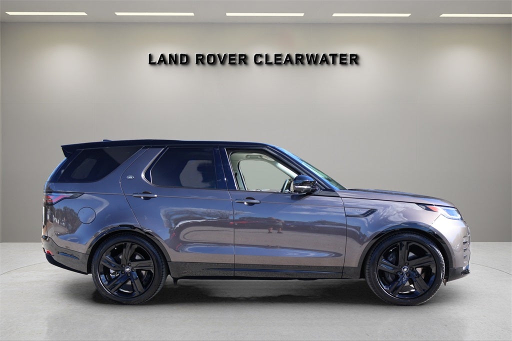 2025 Land Rover Discovery Dynamic SE