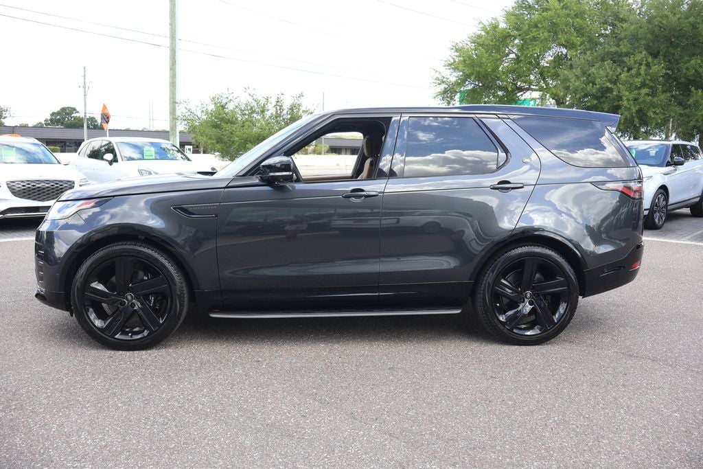2024 Land Rover Discovery Metropolitan Edition