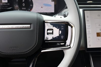 2026 Land Rover Range Rover Velar Dynamic SE