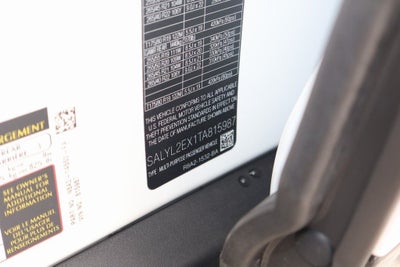 2026 Land Rover Range Rover Velar Dynamic SE