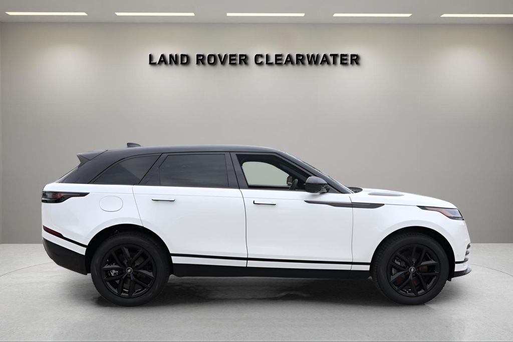 2026 Land Rover Range Rover Velar Dynamic SE