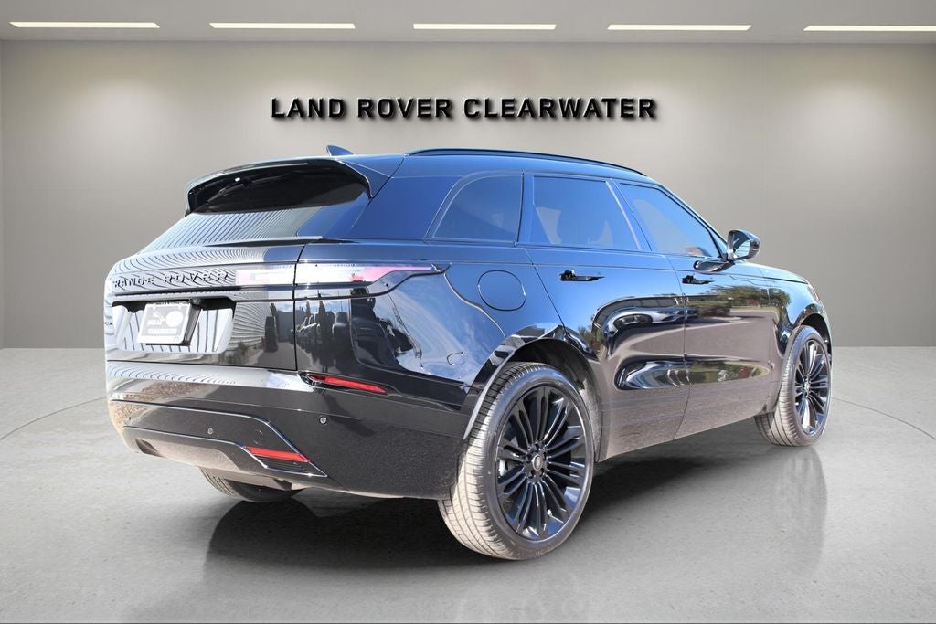 2025 Land Rover Range Rover Velar Dynamic SE