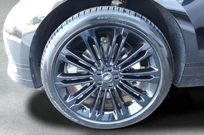 2025 Land Rover Range Rover Velar Dynamic SE