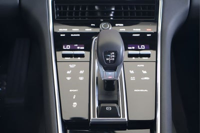 2022 Porsche Panamera Platinum Edition