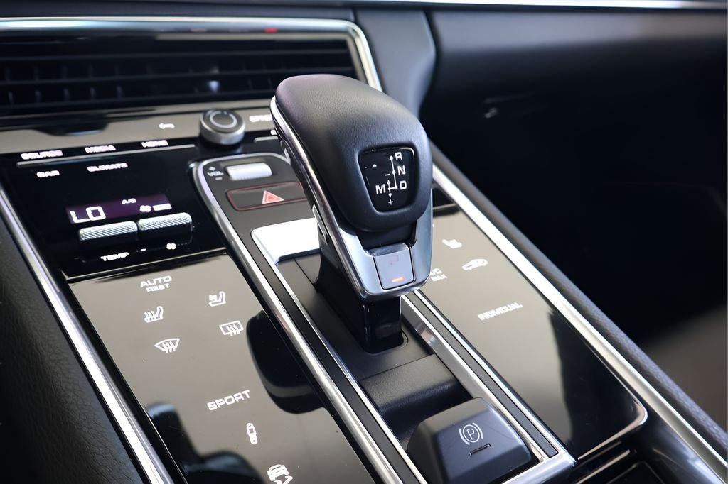 2022 Porsche Panamera Platinum Edition