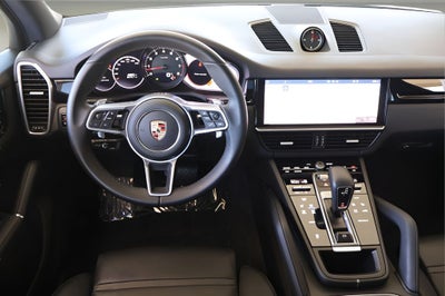 2021 Porsche Cayenne Base