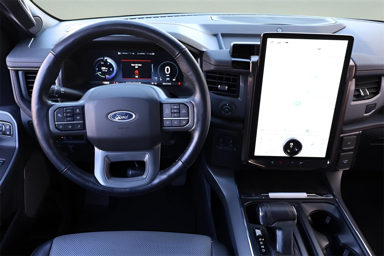 2022 Ford F-150 Lightning Lariat